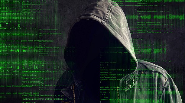 140106-sh_hacker-in-hoodie1500px-1000x55